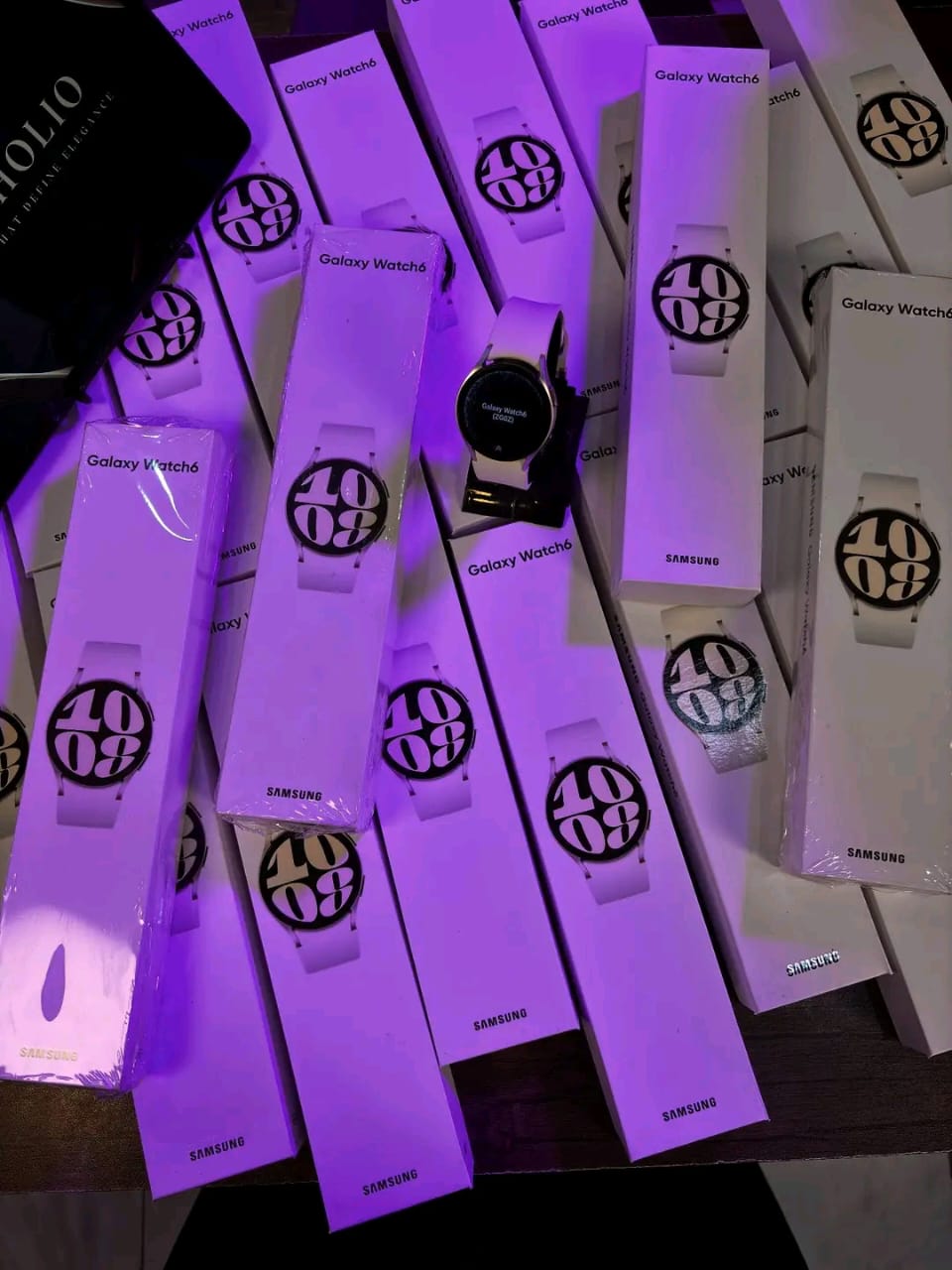 SAMSUNG Galaxy Watch 6 40mm Bluetooth Smartwatch, Fitness Tracker, Personalized HR Zones, Advanced Sleep Coaching, Heart Monitor, BIA Sensor, Health Wellness Insights, Big Screen